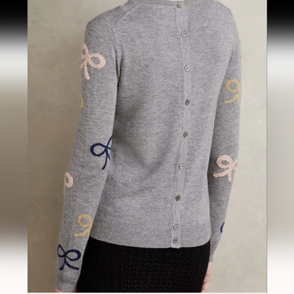 Anthropologie Gray Wool Sweater with Pink and Black Bow Accents Size Small - Picture 8 of 10